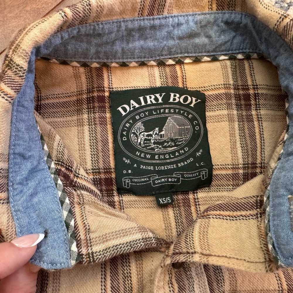 Dairy Boy Plaid Flannel Shirt – Size Small – NWOT - Picture 4 of 5